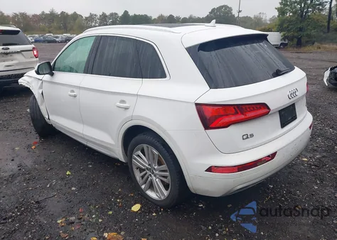 2018 Audi Q5 2.0T Premium/2.0T Tech Premium z USA, uszkodzony, nr VIN WA1BNAFY1J2233298